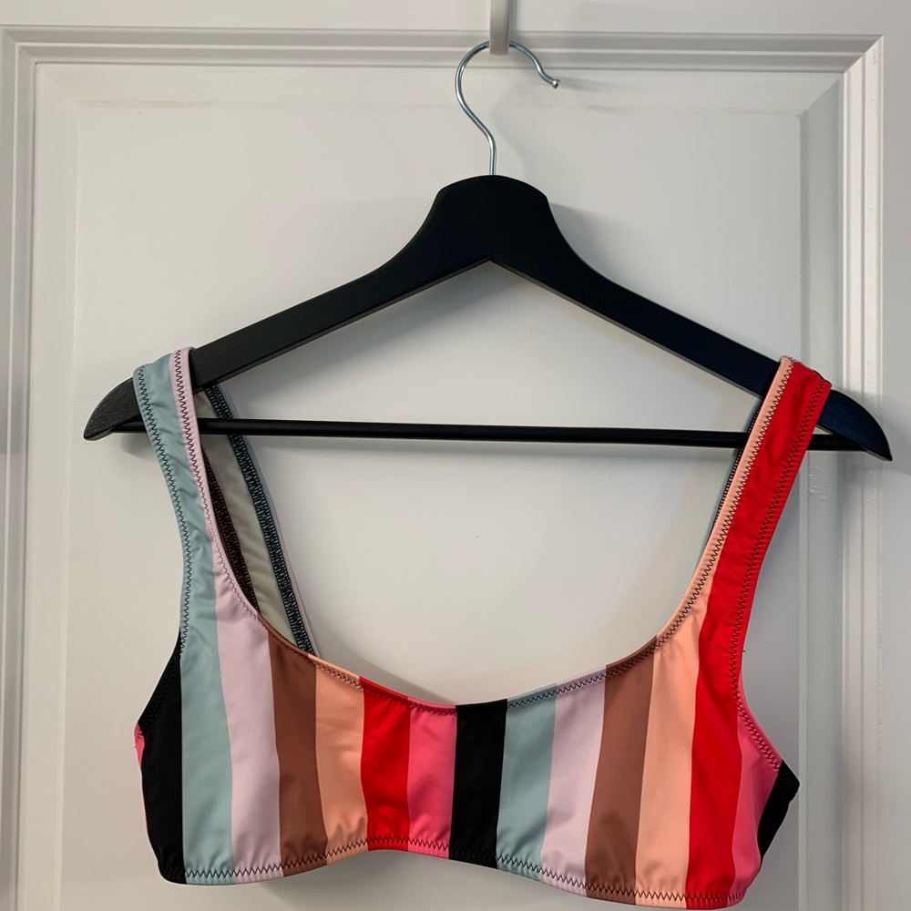Solid & striped bikini top